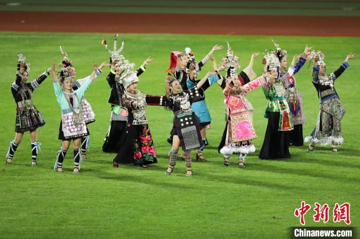 以足球呈现文化之美：贵州“村超”携“一带一