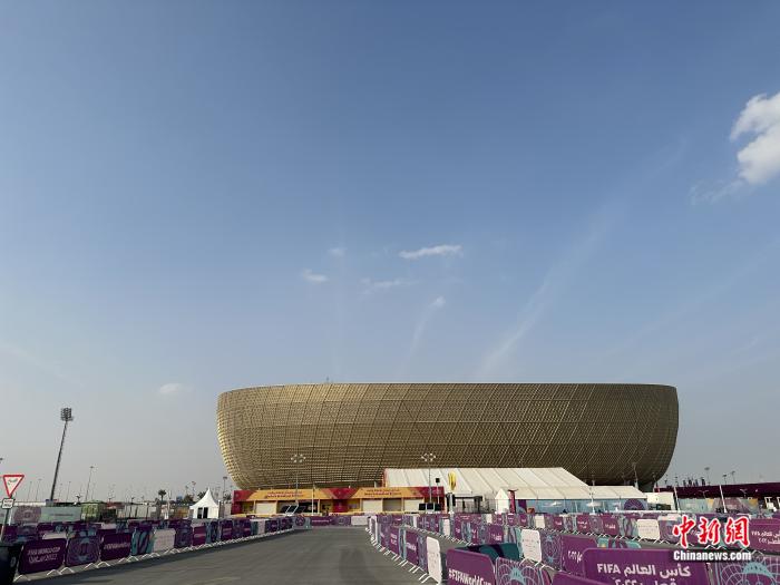 中国电动公交亮相多哈街头 卡塔尔世界杯呈现中