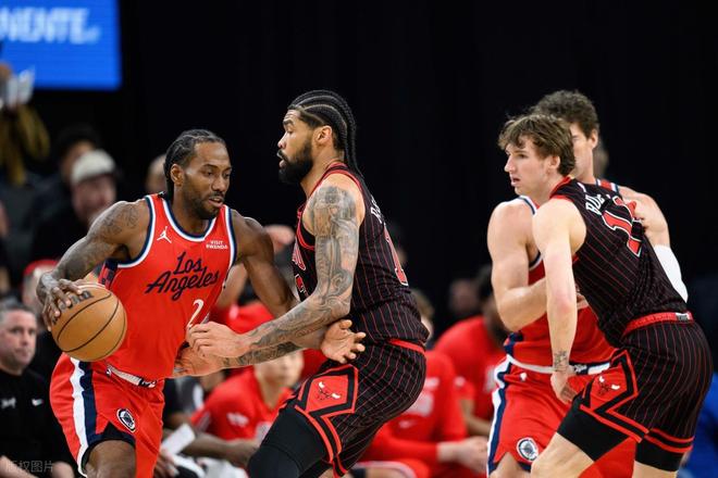 杜兰特准绝杀当选当日最佳，爱德华兹42分助森林