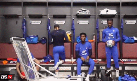 姆巴佩神级舞蹈动作瞬间消解谣言