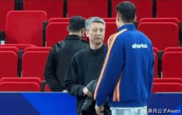 刘礼嘉篮板球低迷引球迷不满 上海男篮冲击队史